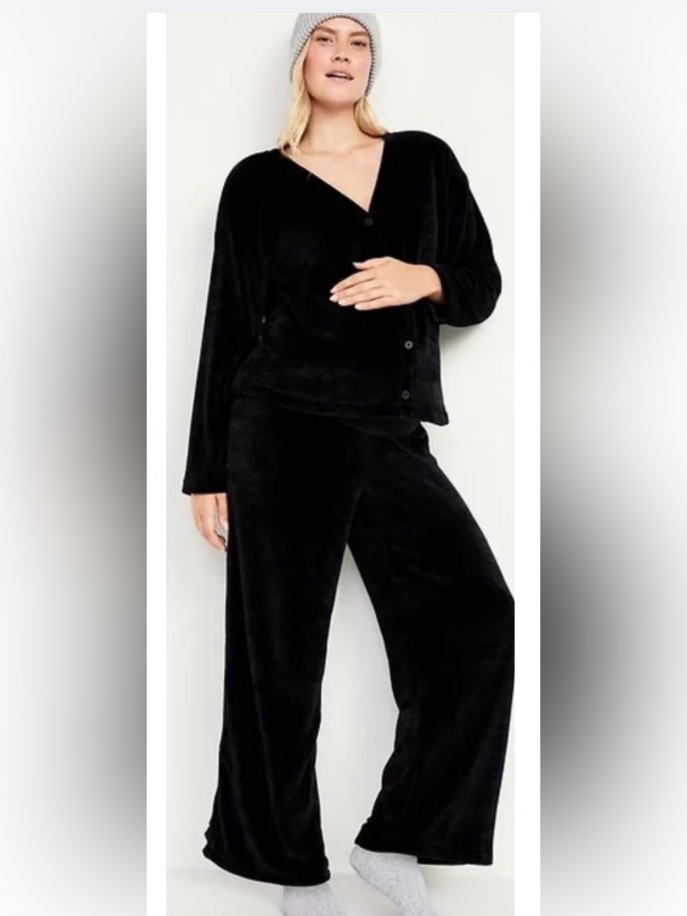 Old Navy Maternity Black Velour Lounge Pajama Set